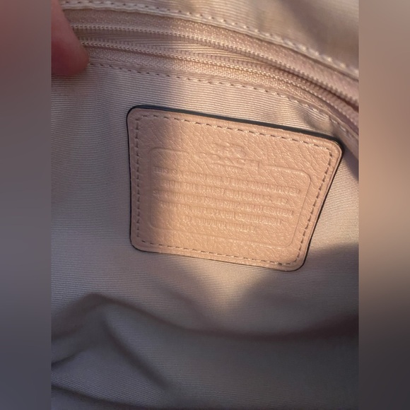 Coach Pink Leather Bag w/Shoulder Strap - Picture 8 of 9